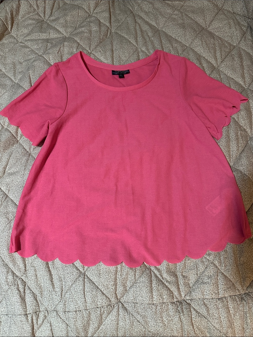 Topshop Bright Pink Scallop-Hem Short Sleeve Tee